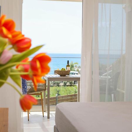 Magdachris Luxury Rooms Агиос Георгиос Пагон Екстериор снимка