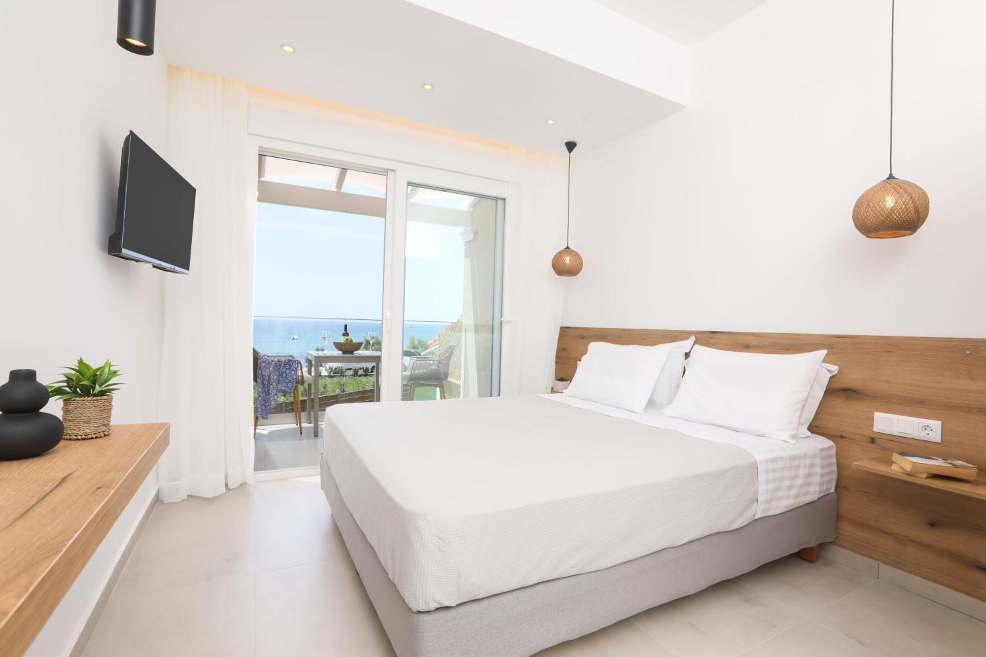 Magdachris Luxury Rooms Агиос Георгиос Пагон Екстериор снимка